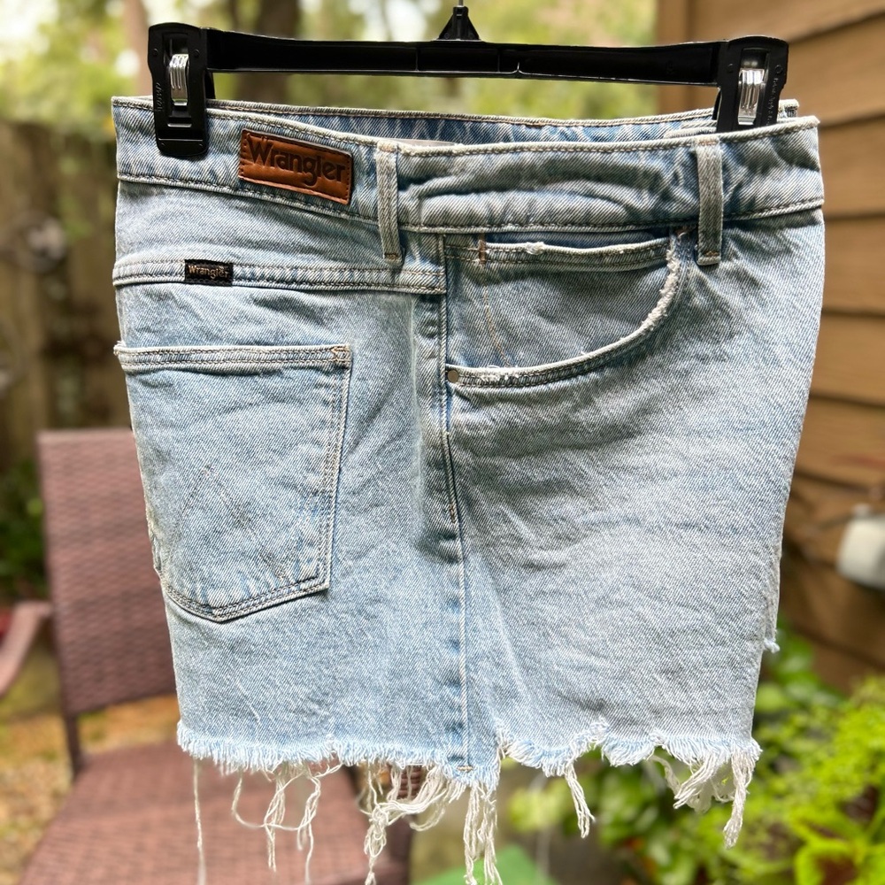 Women’s Wrangler Mid-Rise Vintage Shorts